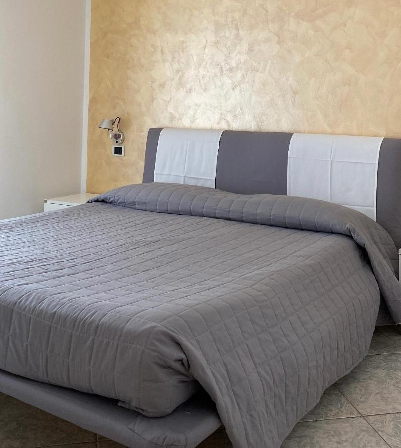 Appartamenti Nataly Torbole Sul Garda Exteriör bild