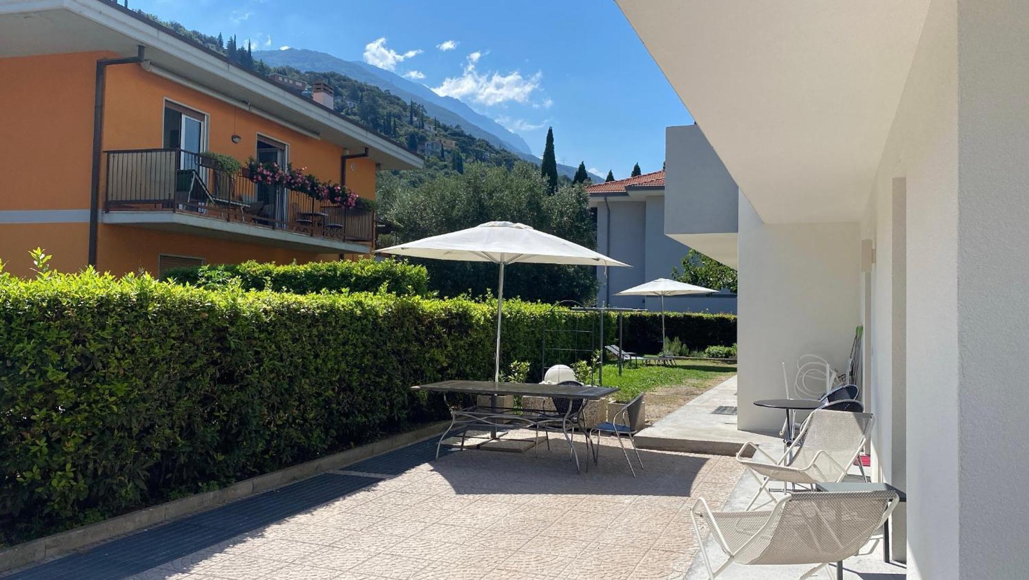 Appartamenti Nataly Torbole Sul Garda Exteriör bild