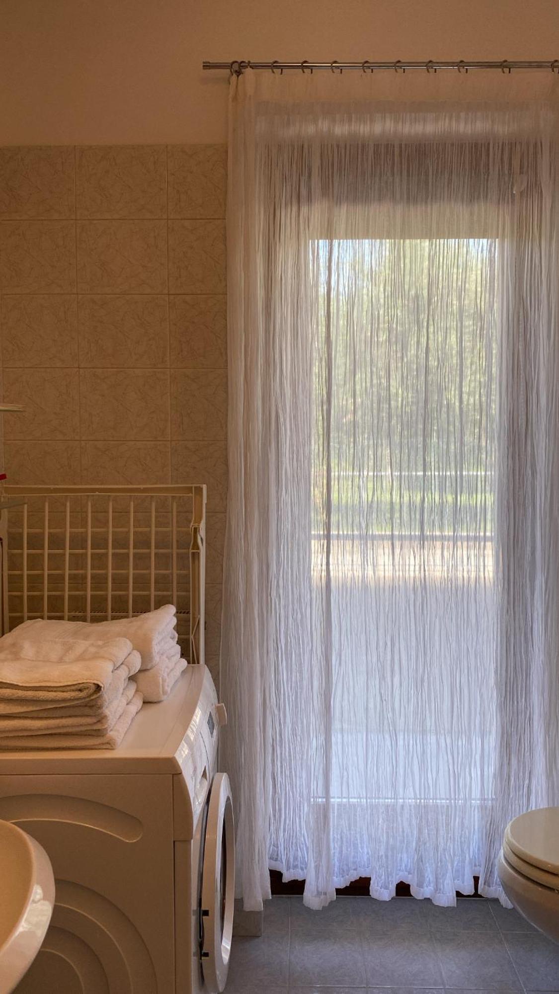 Appartamenti Nataly Torbole Sul Garda Exteriör bild